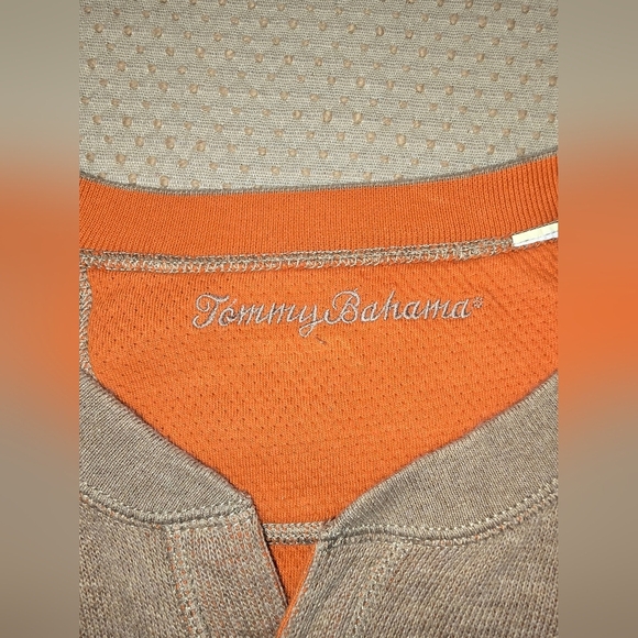 Tommy Bahama Men's Xl Orange and Beige Reversable Long Sleeve Pullover Sweater - Picture 7 of 10